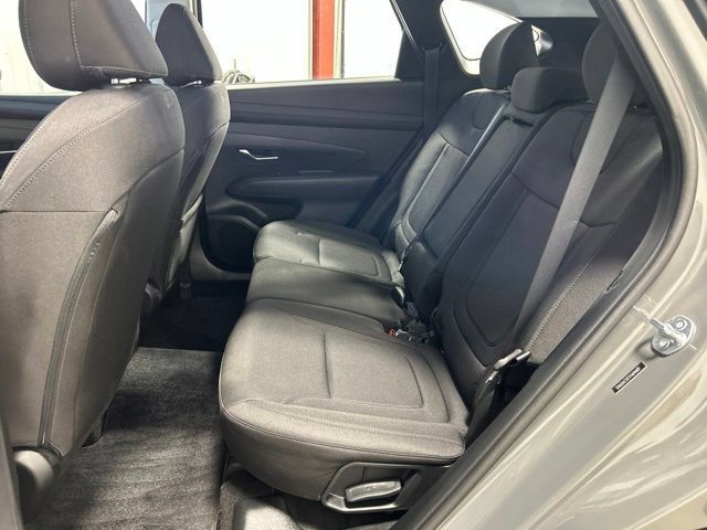 Used 2026 Hyundai Tucson SE AWD/4WD image 16