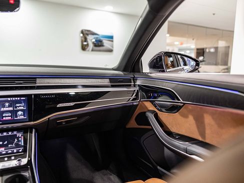 Used 2024 Audi A8 L 3.0T image 41