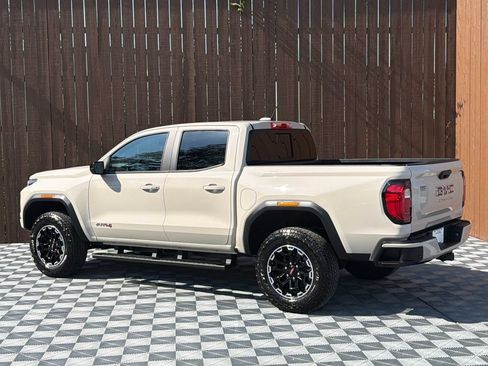 Used 2026 GMC Canyon AT4 AWD/4WD image 15