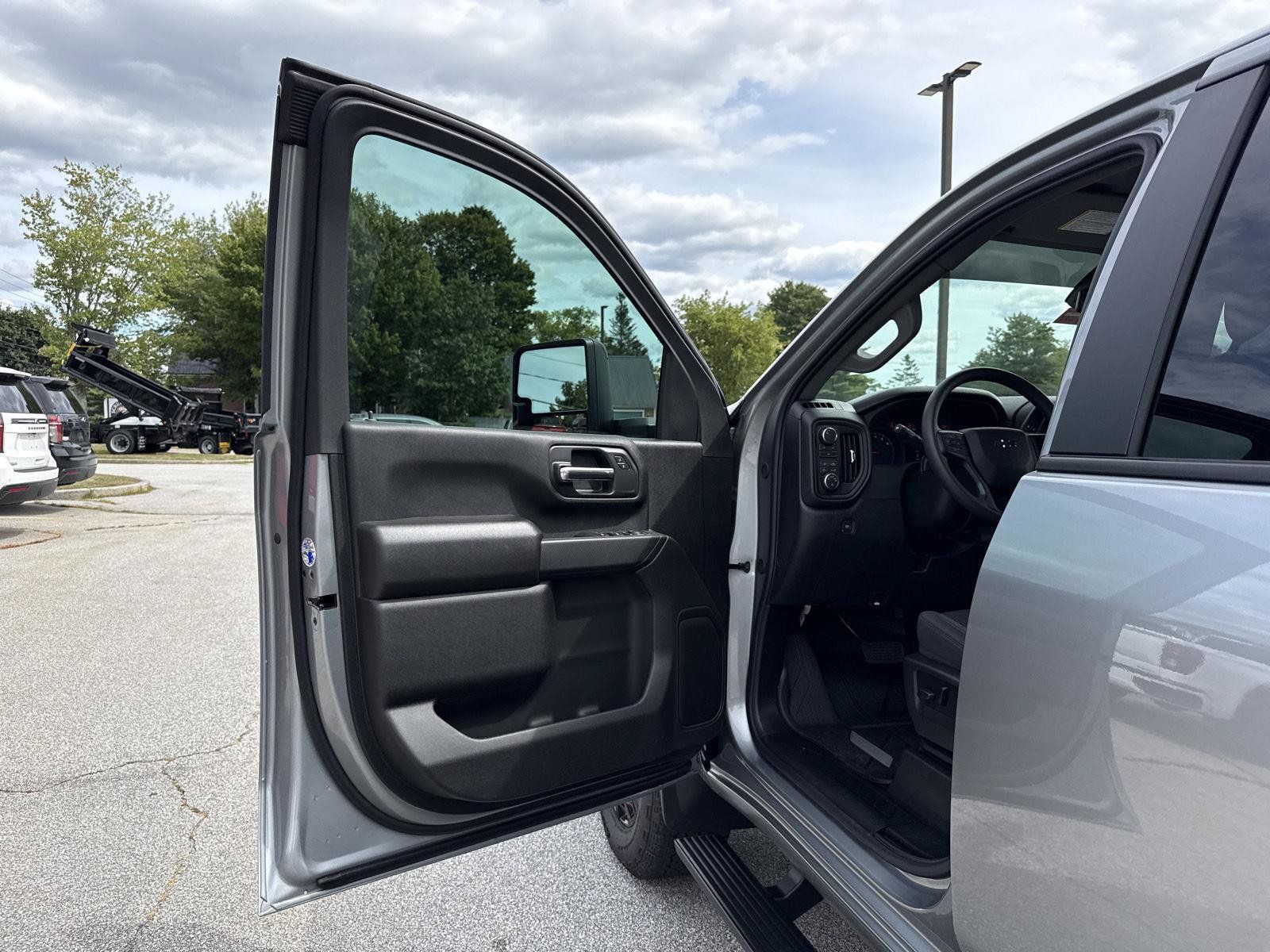 New 2026 Chevrolet Silverado 2500 Custom w/ Custom Convenience Package AWD/4WD image 13