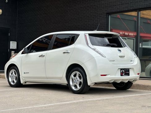 Used 2013 Nissan Leaf SV w/ LED & Quick Charge Pkg image 16