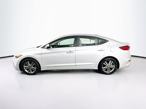 Used 2018 Hyundai Elantra SEL FWD image 4