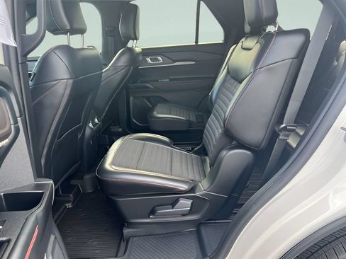 Used 2025 Ford Explorer ST-Line AWD/4WD image 20