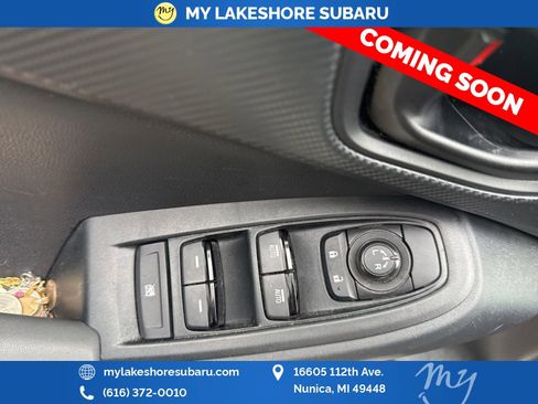 Used 2024 Subaru Crosstrek 2.0i Premium image 11