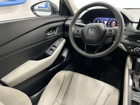 Certified 2025 Honda Accord SE image 12