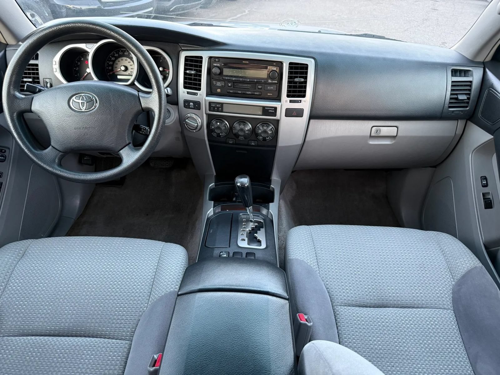 Used 2005 Toyota 4Runner SR5 AWD/4WD image 12