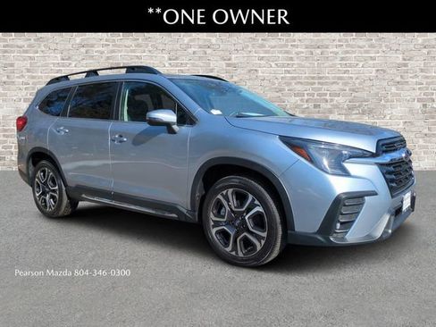 Used 2023 Subaru Ascent Limited image 1
