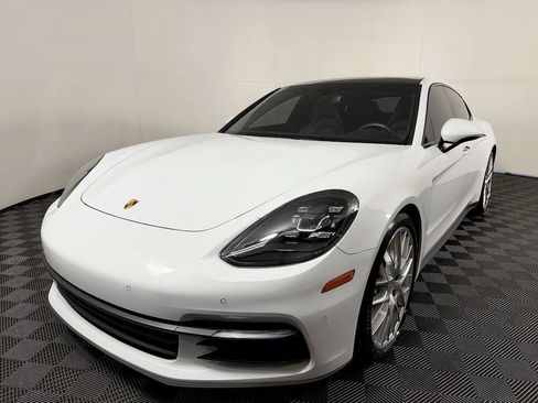 Used 2017 Porsche Panamera 4 AWD/4WD image 3