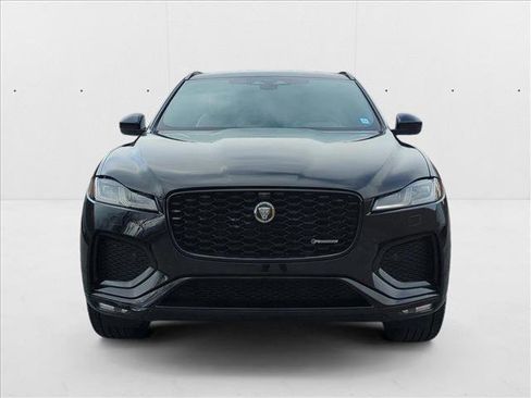 New 2025 Jaguar F-PACE R-Dynamic S image 3