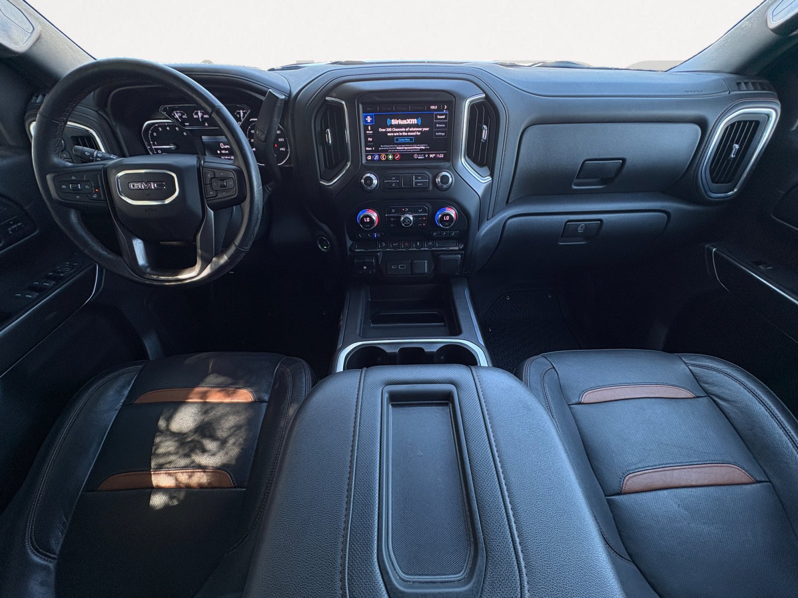 Used 2021 GMC Sierra 1500 AT4 AWD/4WD image 3