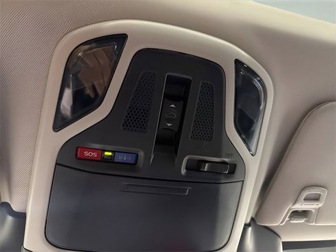 Used 2023 Subaru Outback Premium image 24