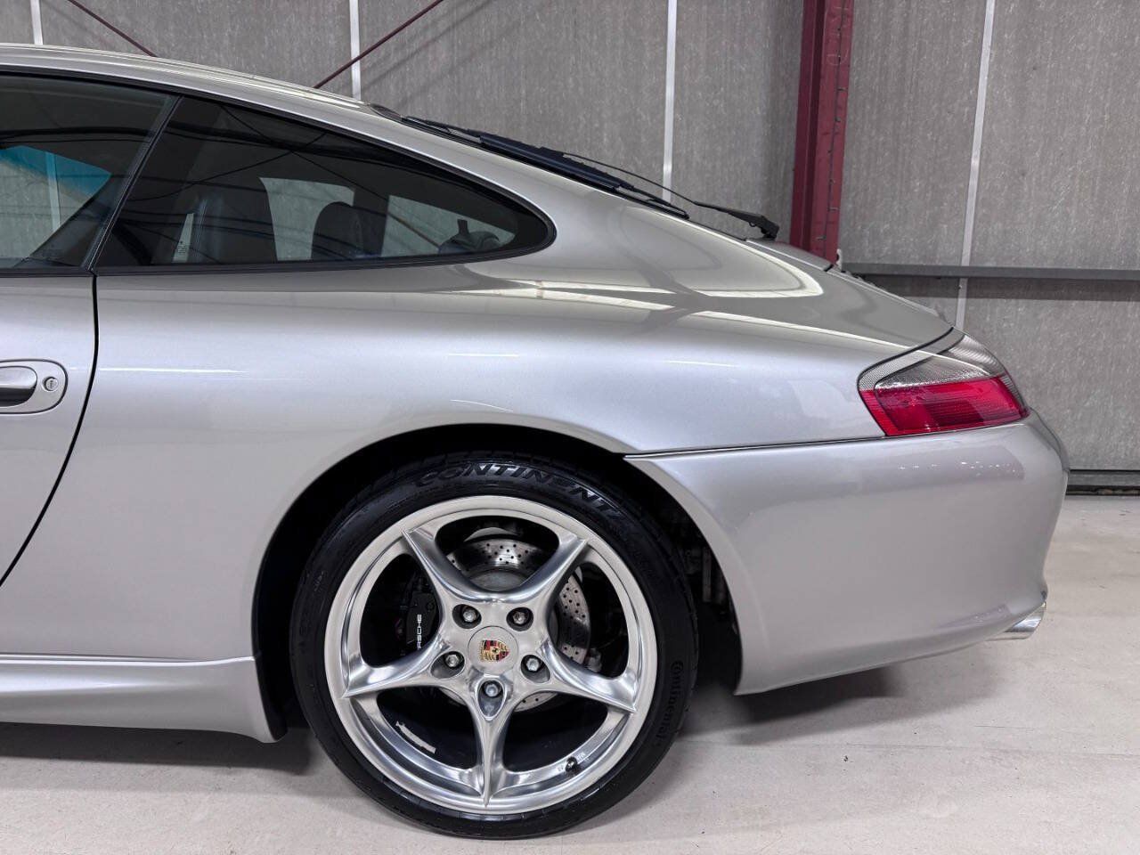 Used 2004 Porsche 911 40th Anniversary RWD image 25