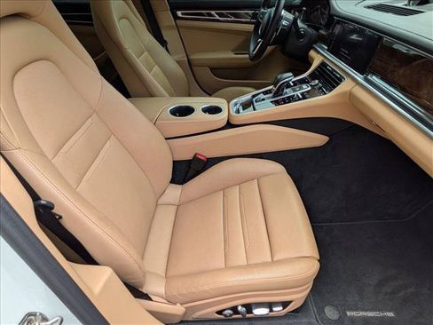 Used 2018 Porsche Panamera 4S AWD/4WD image 20