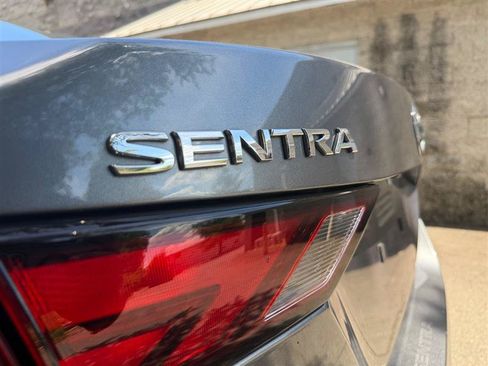 Used 2022 Nissan Sentra S FWD image 18