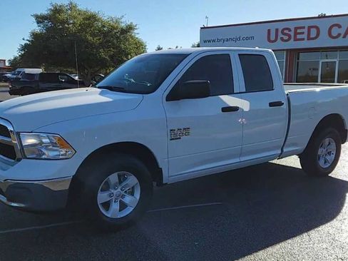 Used 2022 RAM 1500 Tradesman w/ Chrome Plus Package AWD/4WD image 4