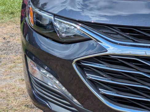 Used 2023 Chevrolet Malibu LT w/ Driver Confidence Package FWD image 10