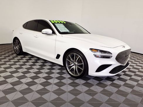 Certified 2022 Genesis G70 3.3T RWD image 3