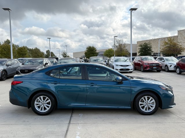 Used 2026 Toyota Camry LE w/ Convenience Package FWD image 5