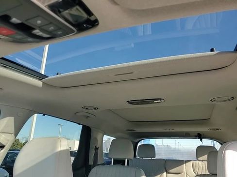 Used 2024 Hyundai Palisade Limited image 24