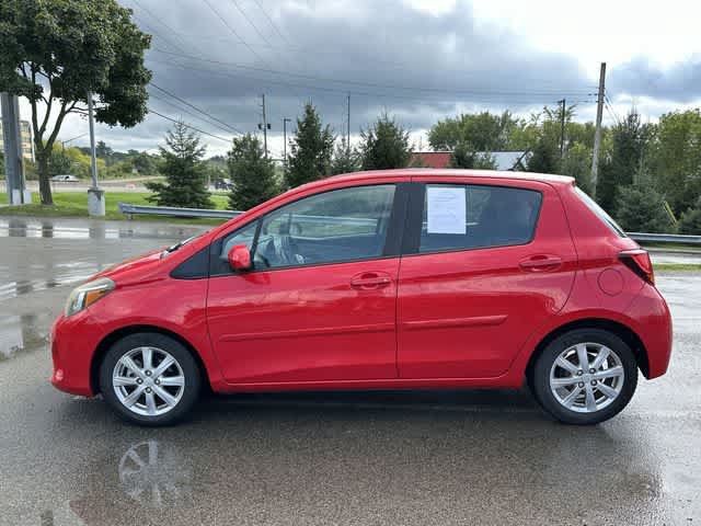 Used 2015 Toyota Yaris LE FWD image 2