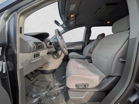 Used 2008 Nissan Quest S w/ Drivers Pkg image 14