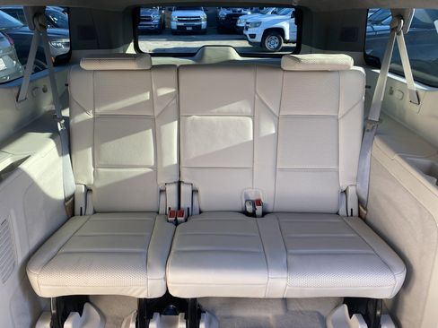 Used 2022 Cadillac Escalade ESV Sport Platinum image 15