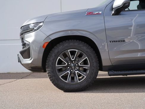 Used 2022 Chevrolet Tahoe Z71 w/ Z71 Off-Road Package AWD/4WD image 11