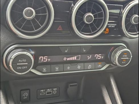 Used 2024 Nissan Sentra SR FWD image 15