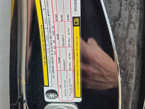 Used 2025 Chrysler Pacifica Select FWD image 37