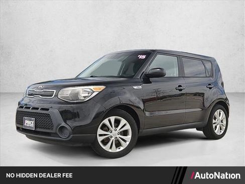 Used 2015 Kia Soul + FWD image 1