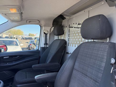 Used 2016 Mercedes-Benz Metris image 21