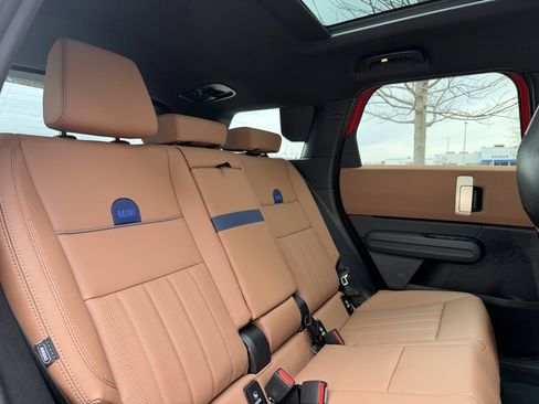 Used 2025 MINI Cooper Countryman SE w/ Comfort Package Max image 39