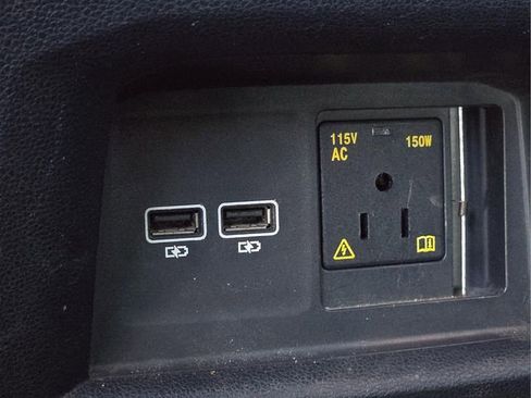 Used 2018 Volkswagen Atlas SEL Premium image 18