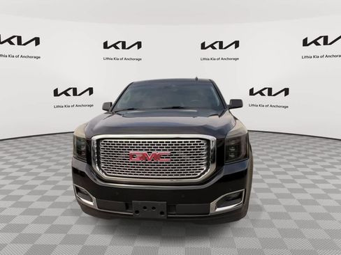 Used 2015 GMC Yukon Denali AWD/4WD image 3
