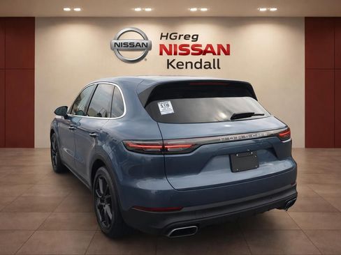 Used 2019 Porsche Cayenne AWD/4WD image 2