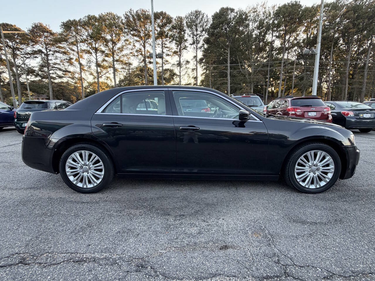 Used 2013 Chrysler 300 AWD image 7