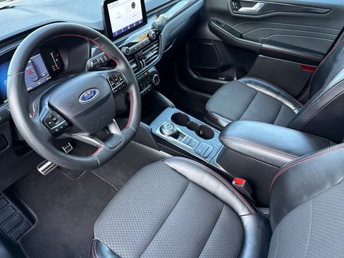 Certified 2023 Ford Escape ST-Line image 11