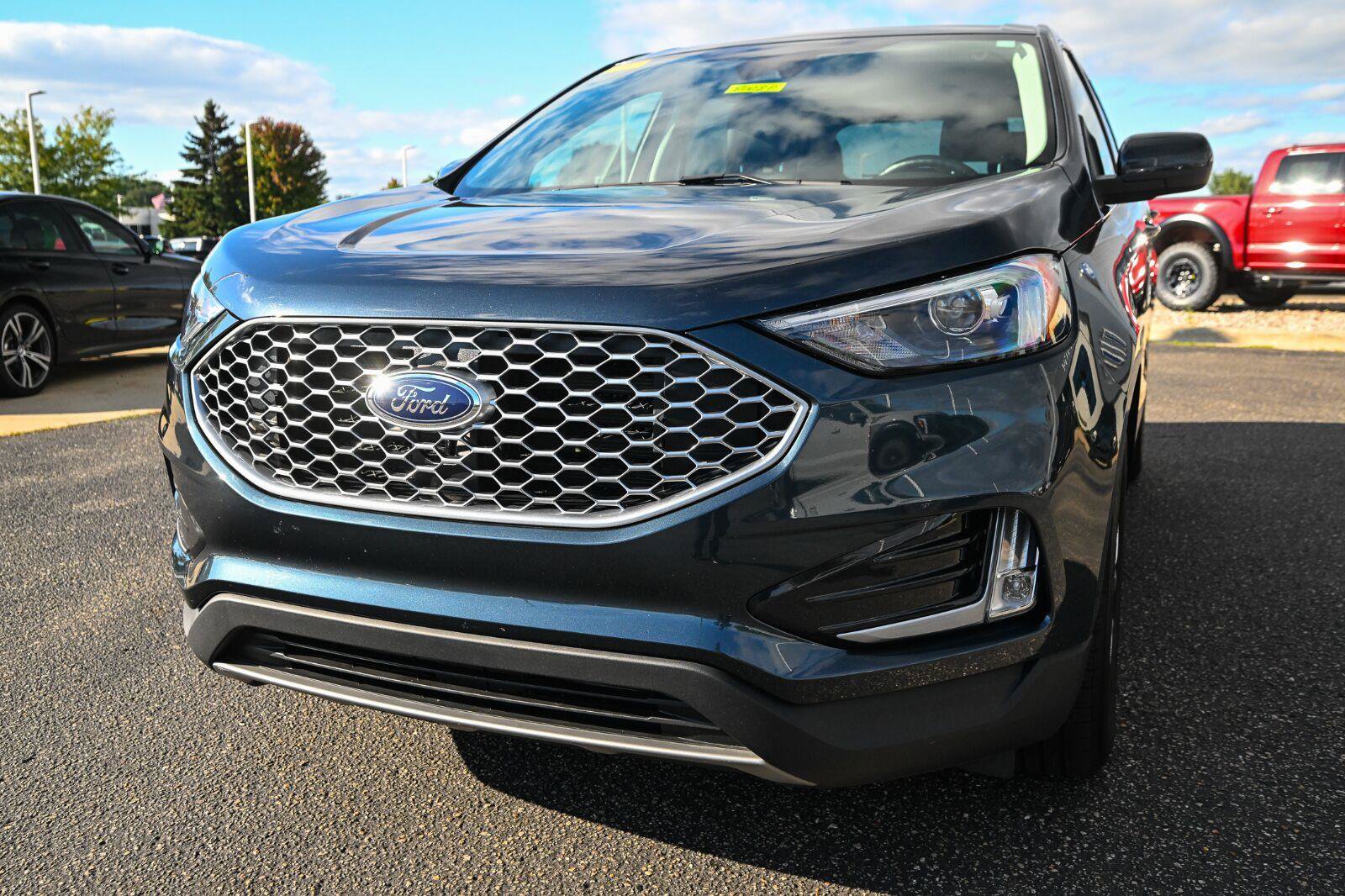 Used 2024 Ford Edge SEL w/ Convenience Package AWD/4WD image 11
