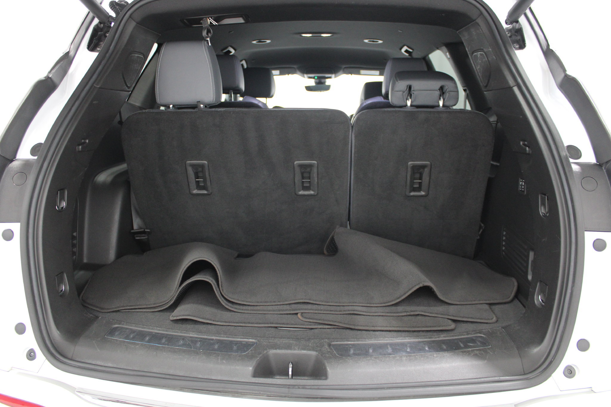 Used 2024 Buick Enclave Premium AWD/4WD image 21