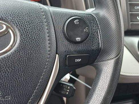 Used 2014 Toyota RAV4 LE AWD/4WD image 7