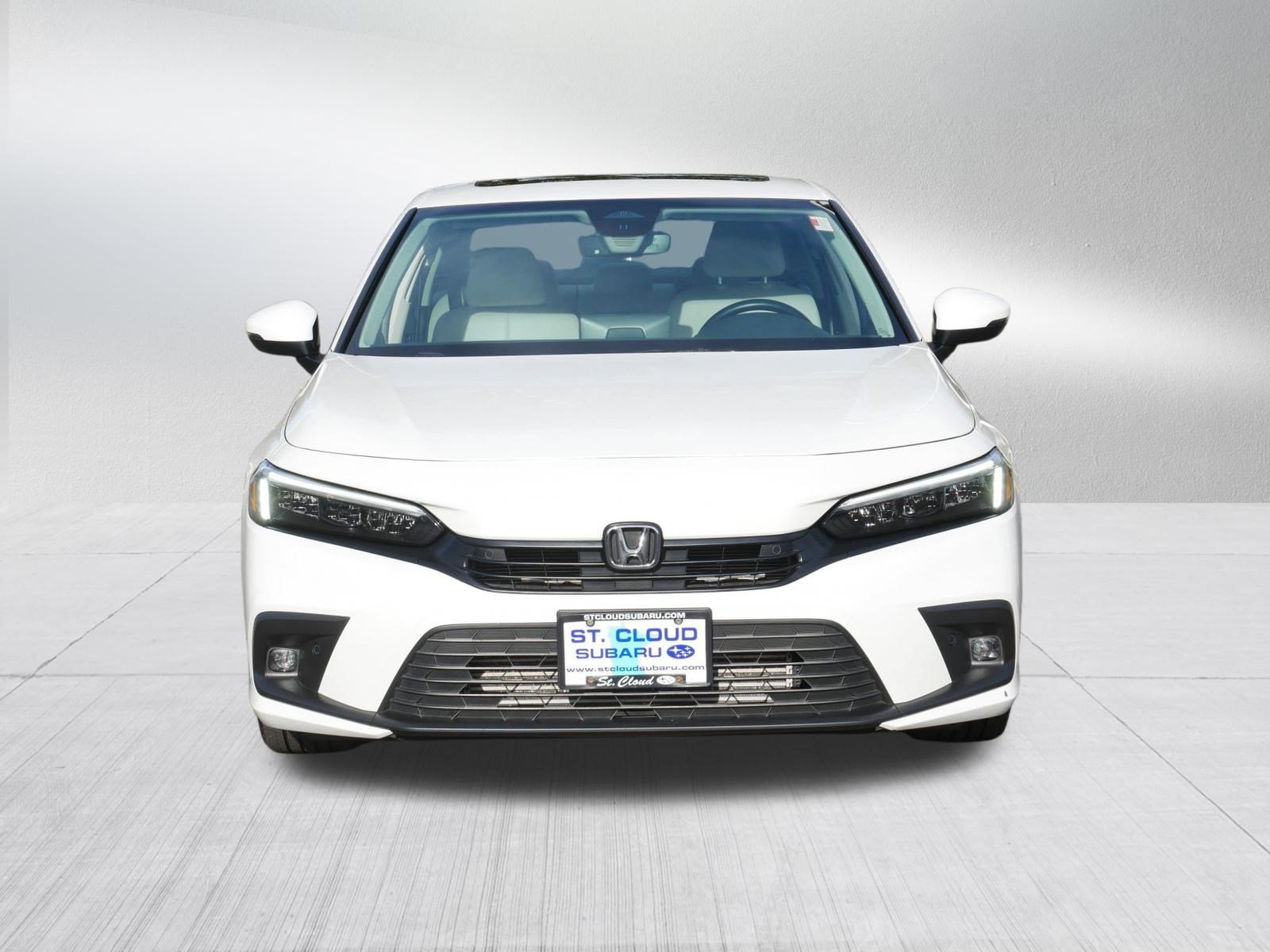 Used 2024 Honda Civic Touring image 2