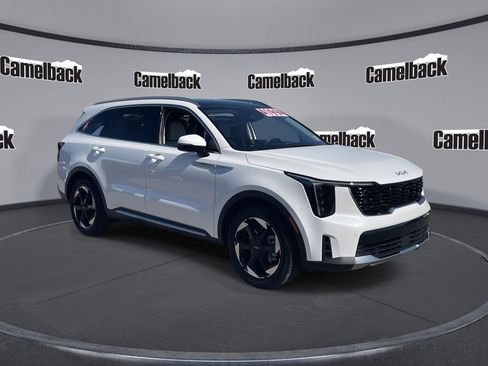 Certified 2026 Kia Sorento EX w/ EX Premium Package AWD/4WD image 1