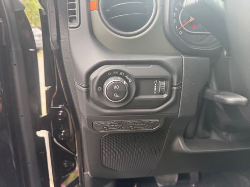 New 2026 Jeep Gladiator Mojave AWD/4WD image 18