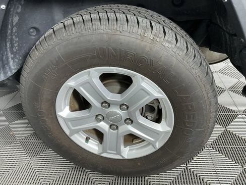 Used 2023 Jeep Wrangler Sport S image 20