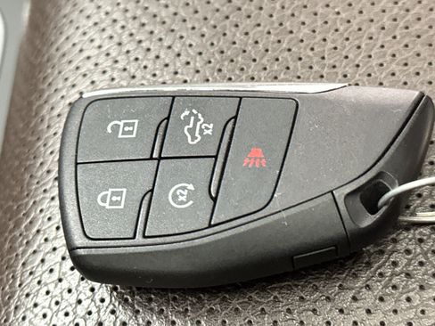 Used 2024 GMC Sierra 1500 Denali w/ Technology Package image 50