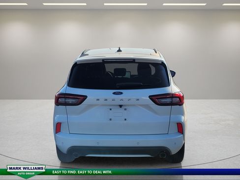 Used 2024 Ford Escape ST-Line w/ Tech Pack #1 FWD image 5