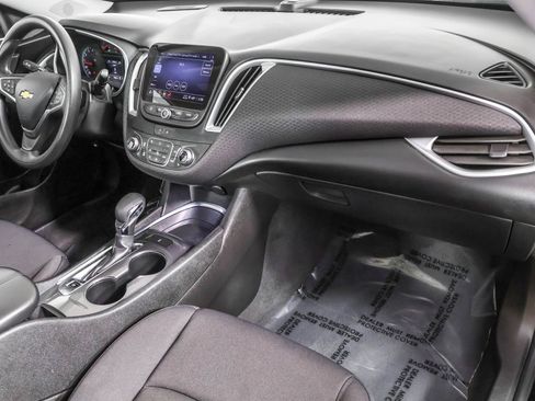 Used 2023 Chevrolet Malibu LT image 43