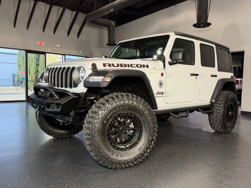 Used 2025 Jeep Wrangler Unlimited Rubicon image 32
