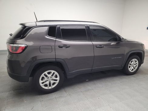 Used 2018 Jeep Compass Sport image 10