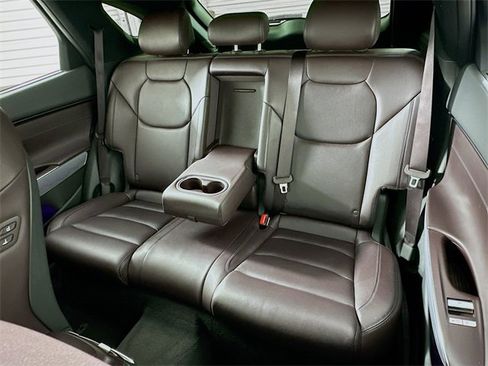 Used 2023 Genesis GV70 2.5T Advanced w/ Advanced Package image 11